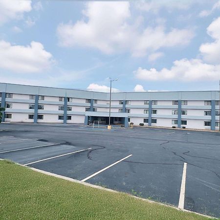 Baymont By Wyndham Columbia, Mo Hotel Exterior foto