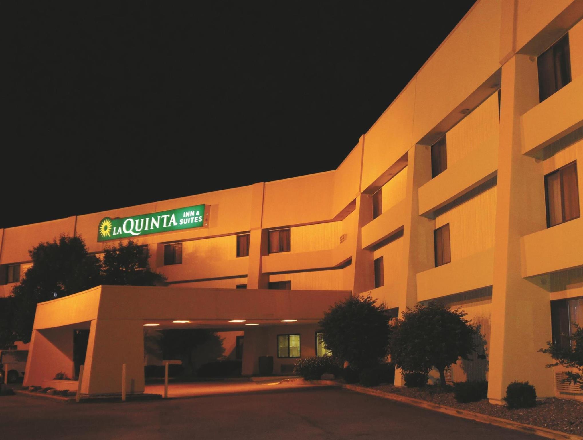 Baymont By Wyndham Columbia, Mo Hotel Exterior foto