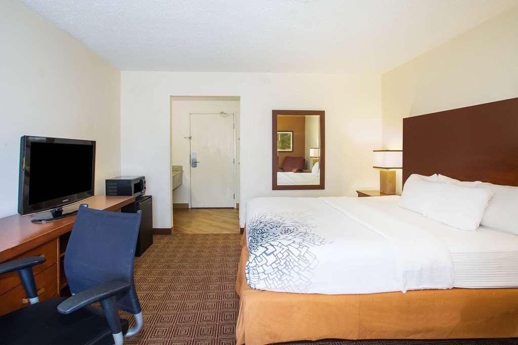 Baymont By Wyndham Columbia, Mo Hotel Instalações foto